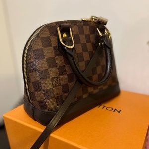 Louis Vuitton Alma BB